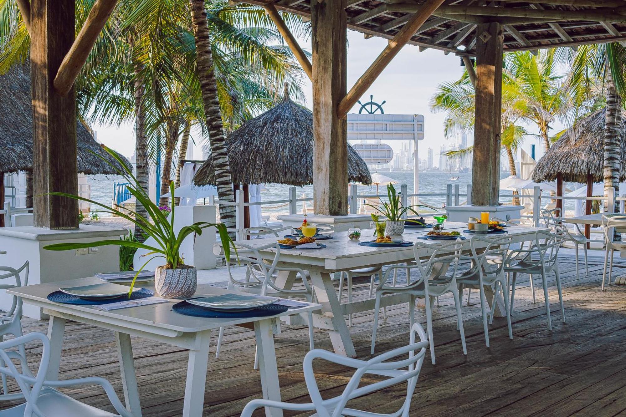 Marine Beach Club & Hotel By Tequendama Tierra Bomba Exterior photo